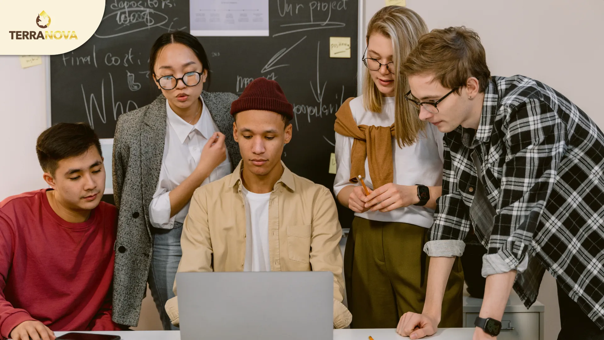 Với lộ trình nhanh, tiêu chuẩn rõ ràng và ưu tiên cho những cá nhân xuất sắc, Global Talent Visa mở ra cơ hội làm việc và định cư Anh chỉ sau 3–5 năm cho những nhân tài muốn phát triển sự nghiệp trên tầm quốc tế.