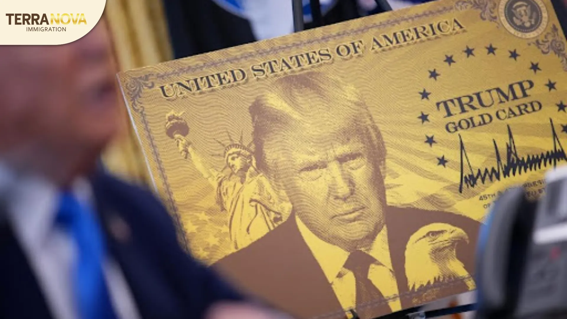 Thẻ Vàng định cư Mỹ (The Gold Card) là một loại visa được xây dựng nhằm thu hút những cá nhân, doanh nhân hoặc tổ chức có đóng góp tài chính đáng kể cho nền kinh tế nước này.