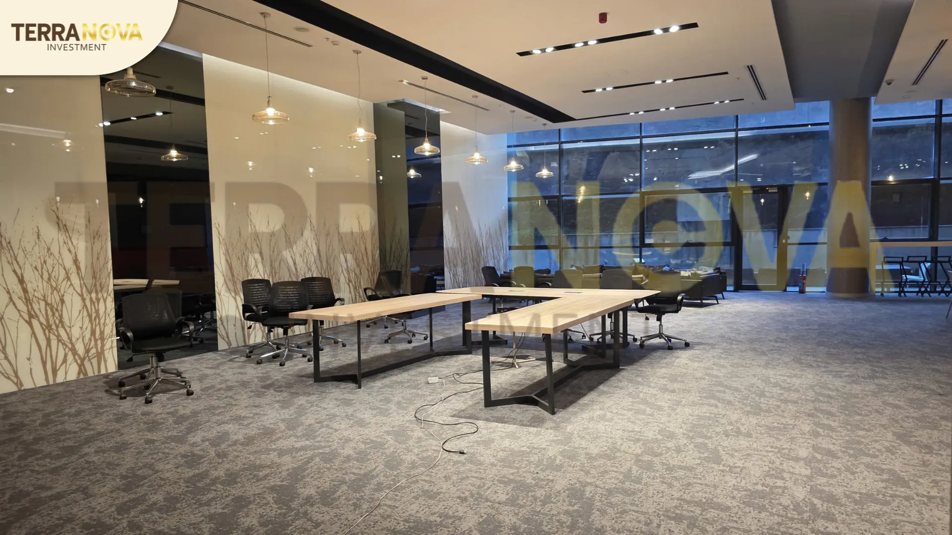 Dự án bất động sản Thổ Nhĩ Kỳ W Suite Istanbul cung cấp hệ thống dịch vụ chuyên biệt 24/7, bao gồm room service, concierge theo yêu cầu, bellboy, housekeeping, valet parking, IT support, car rental, private driver và an ninh 24/7.