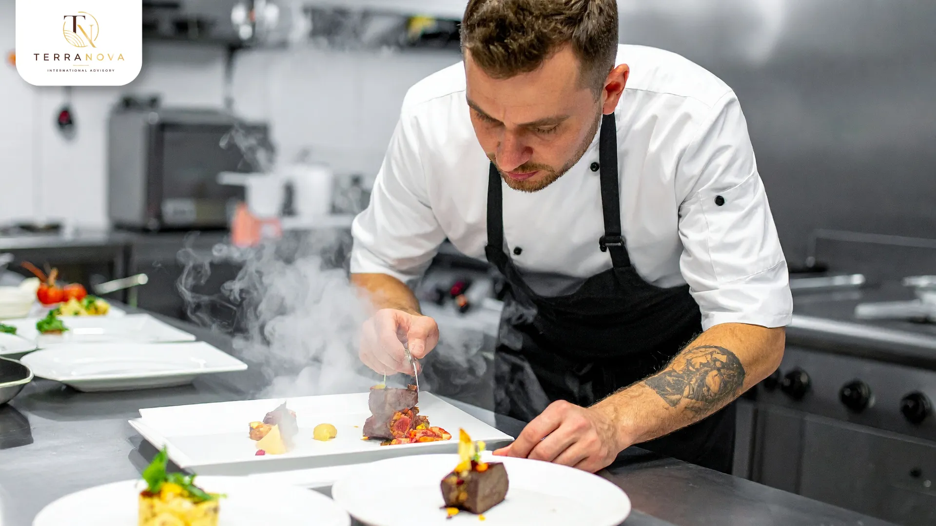 Giai đoạn đầu, bạn cần chọn khóa Commercial Cookery có đăng ký CRICOS và kiểm tra bằng cấp, thời lượng học theo định hướng nghề Chef hoặc Cook.