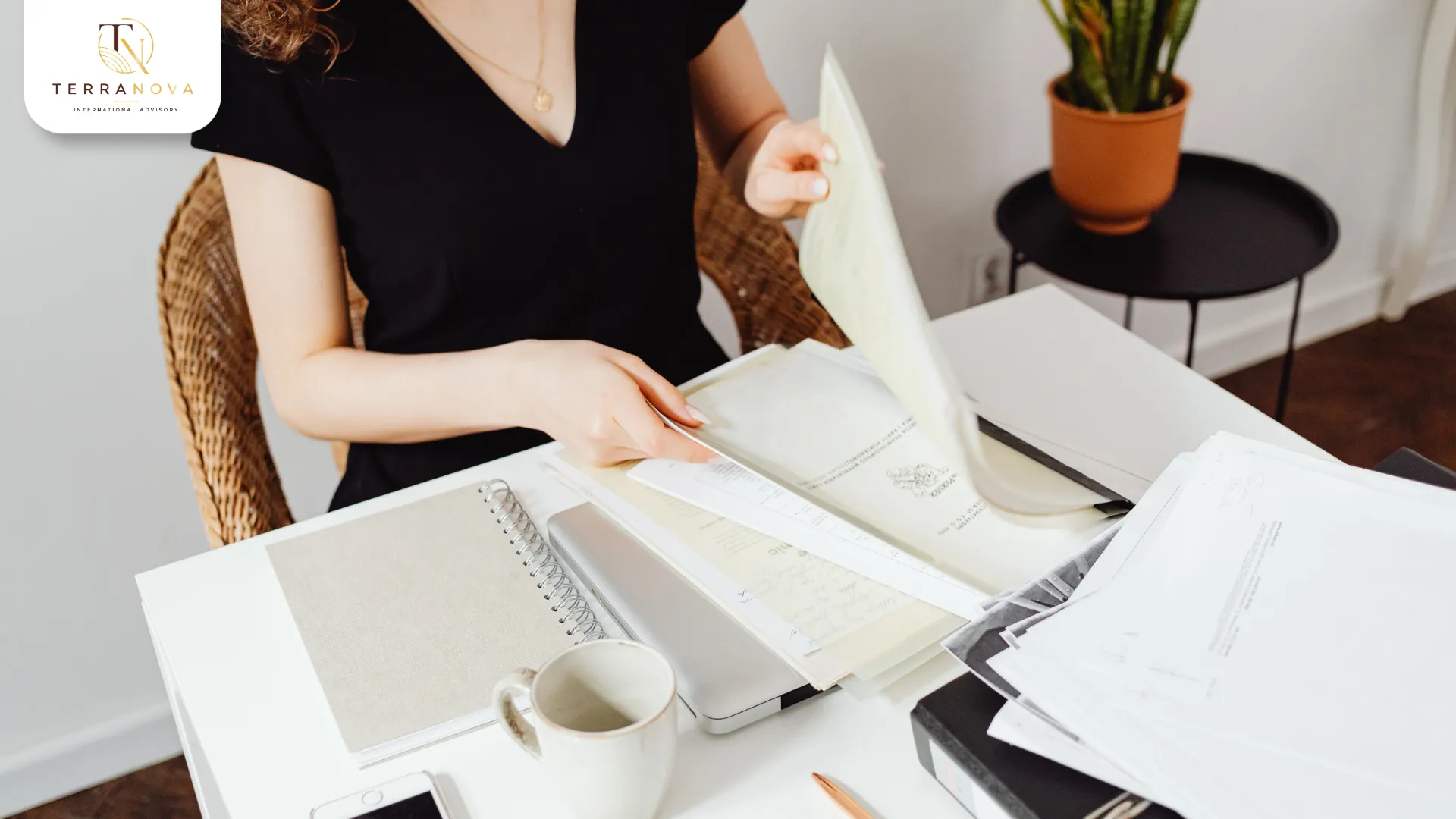 Ứng viên cần cảnh giác với lời mời Visa 482 thiếu minh bạch, cam kết chắc chắn, yêu cầu trả tiền hoặc khai sai thông tin.