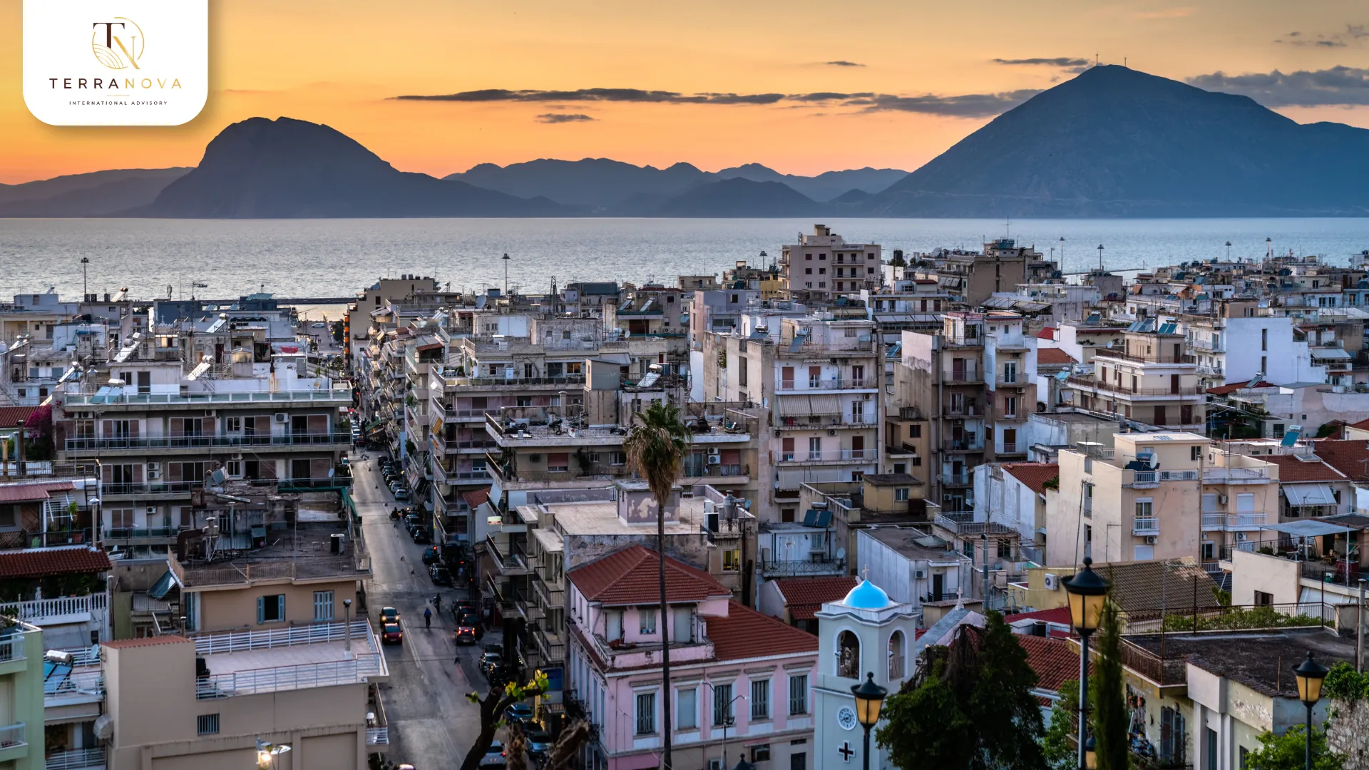 Patras là thành phố Hy Lạp thu hút người định cư nhờ môi trường sống ven biển, hệ thống giáo dục, y tế phát triển và chi phí đầu tư bất động sản tương đối cạnh tranh.
